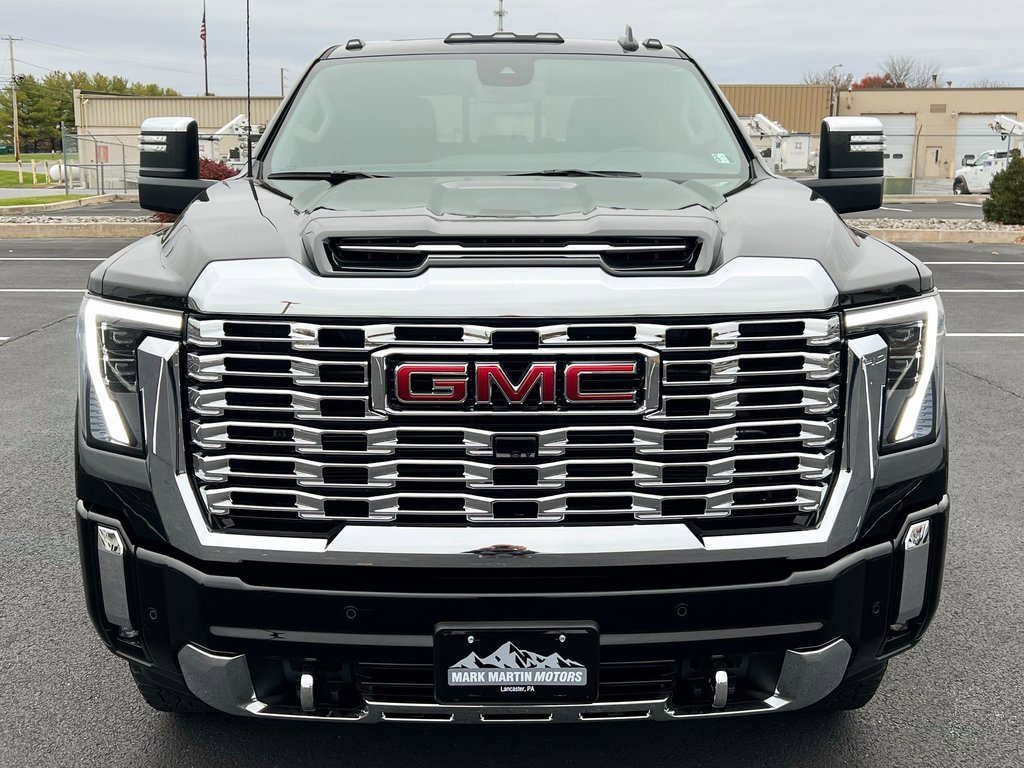 Used 2025 GMC Sierra 2500 Denali image 16