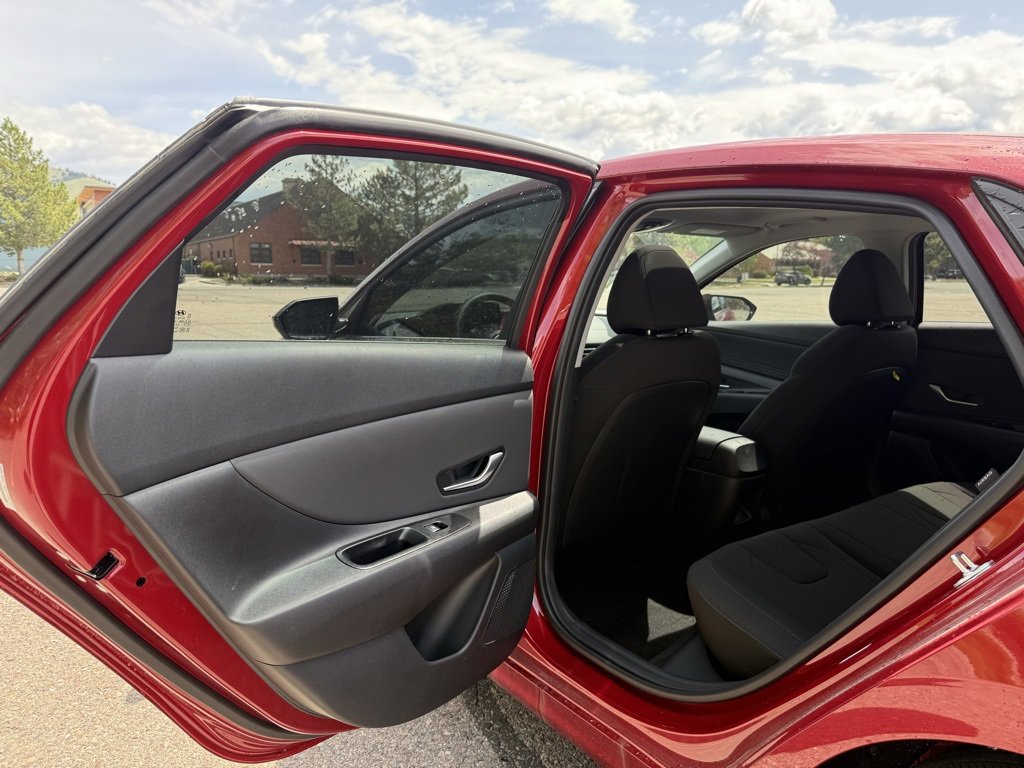 New 2025 Hyundai Elantra SEL w/ Cargo Package image 15