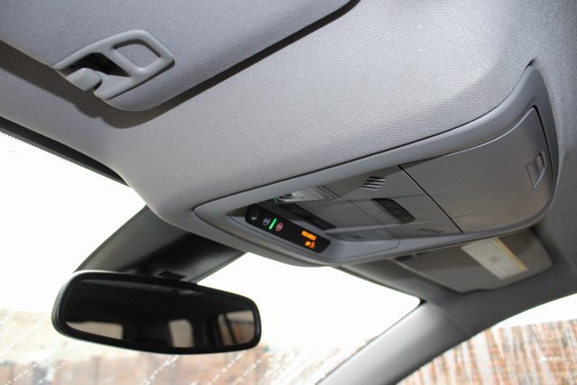 Used 2023 GMC Acadia AT4 w/ Technology Package image 30