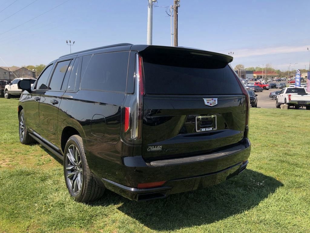 Used 2023 Cadillac Escalade ESV Sport Platinum AWD/4WD image 12