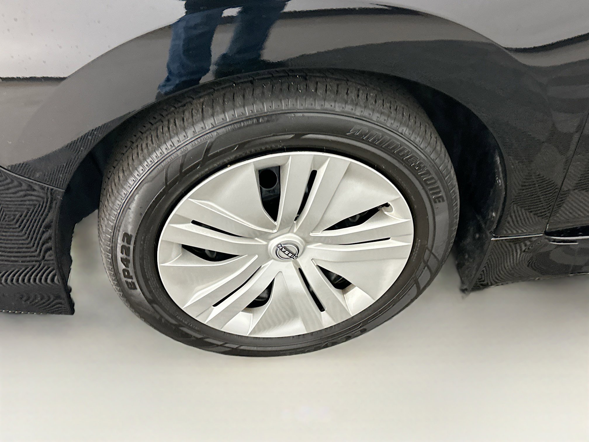 Used 2023 Nissan Leaf S image 11