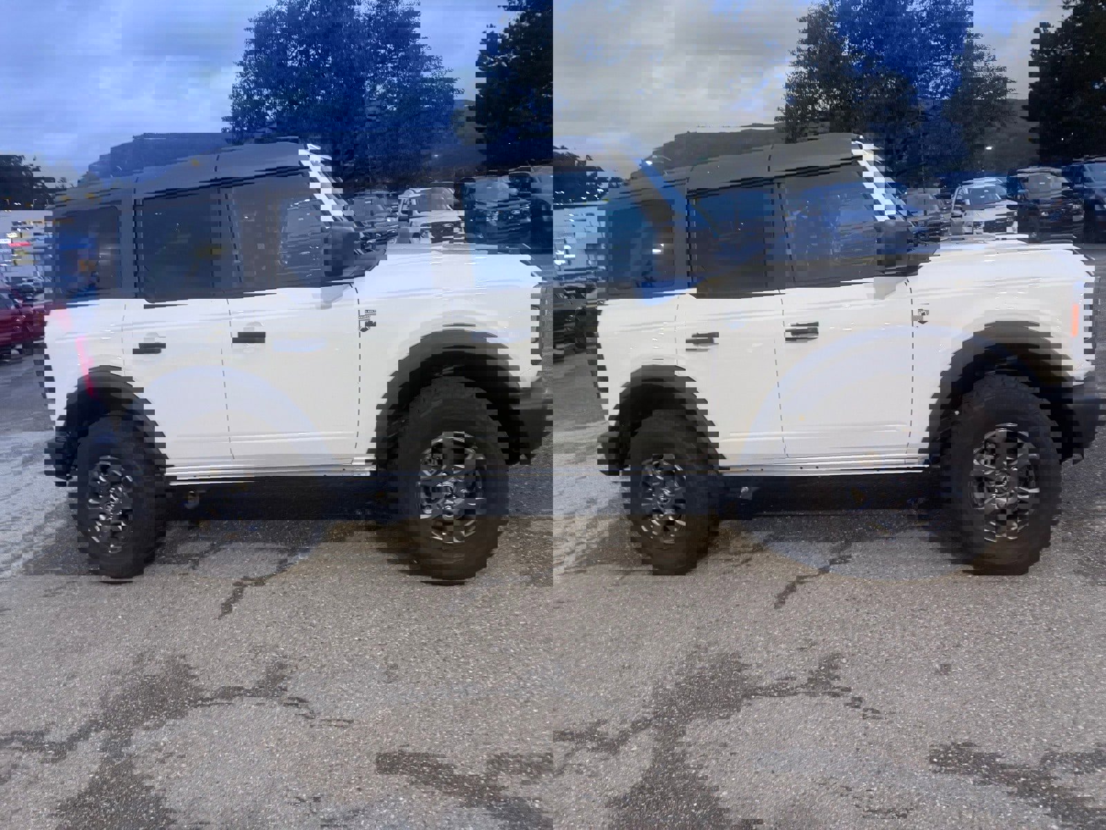 Certified 2024 Ford Bronco Big Bend image 8