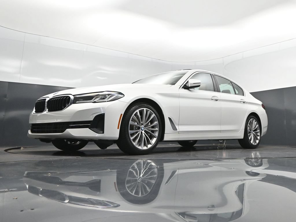 Certified 2023 BMW 530i w/ Convenience Package RWD image 38