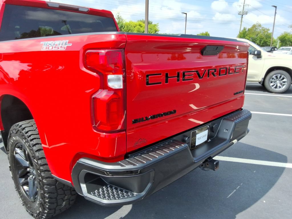 Certified 2020 Chevrolet Silverado 1500 Custom Trail Boss w/ Custom Convenience Package AWD/4WD image 15