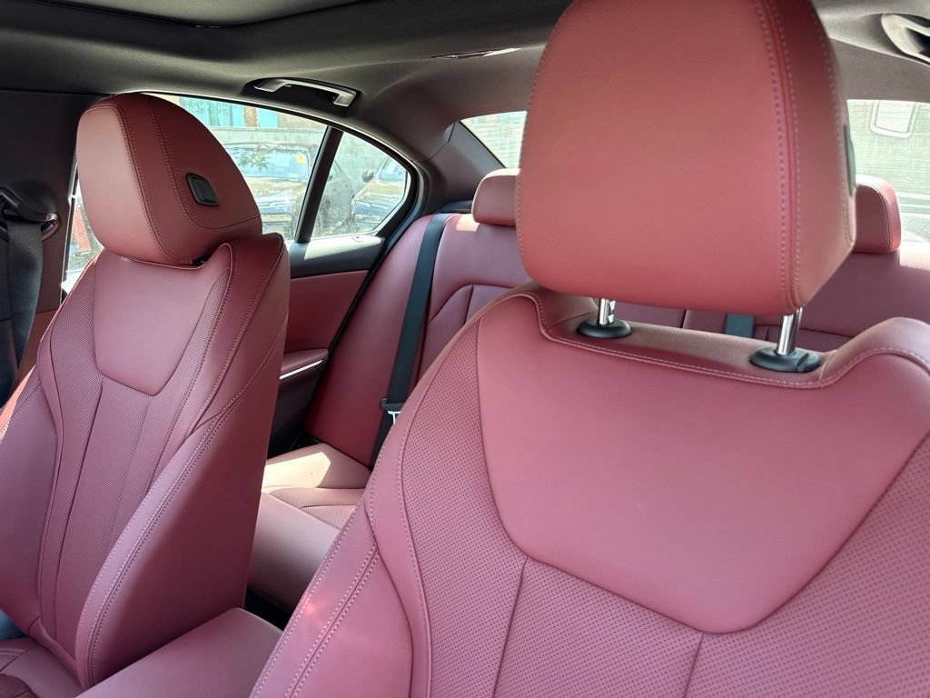 New 2026 BMW 330i Sedan w/ Premium Package RWD image 19
