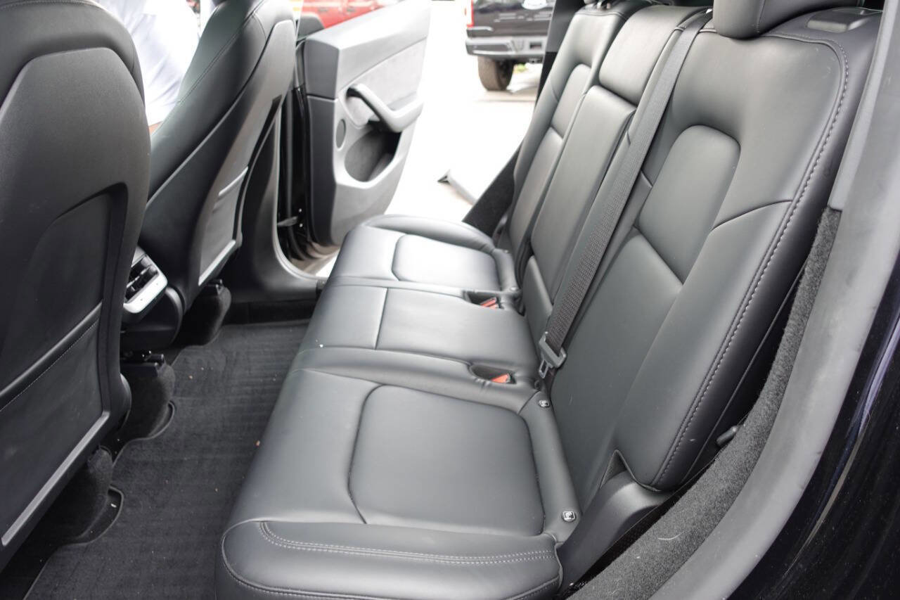 Used 2024 Tesla Model Y Long Range image 15
