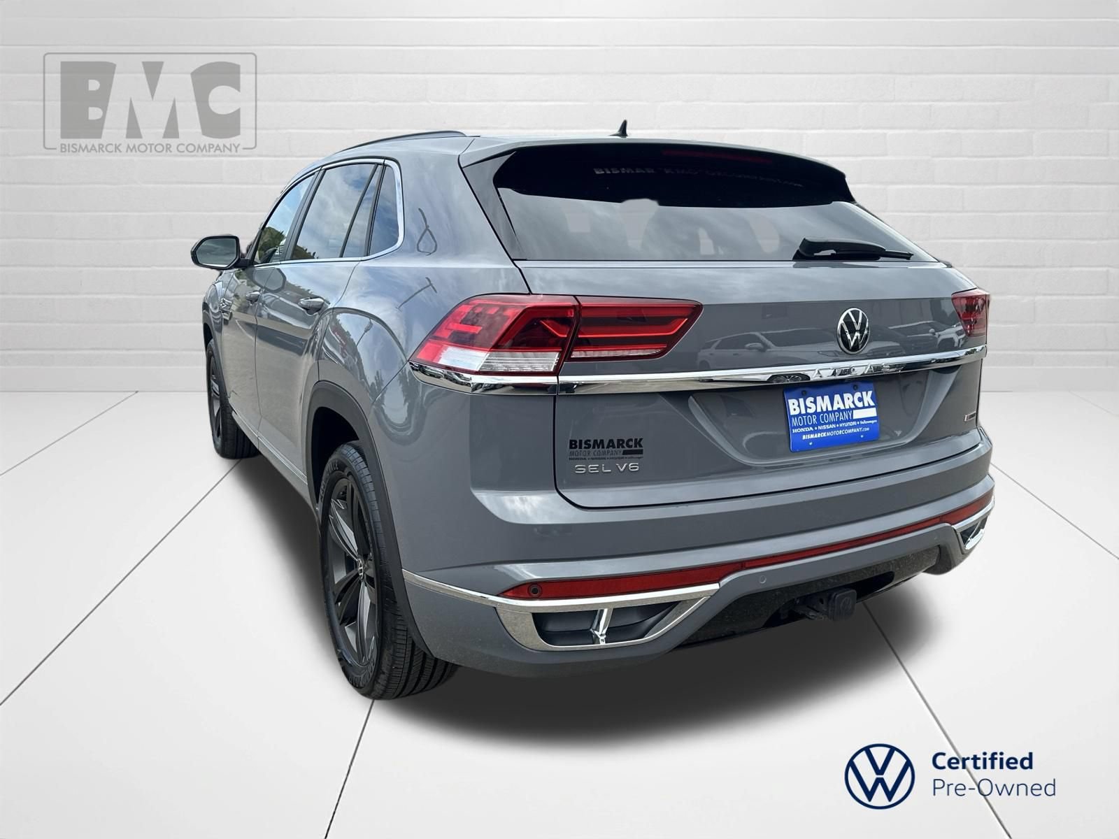 Certified 2022 Volkswagen Atlas Cross Sport SEL R-Line AWD/4WD image 4