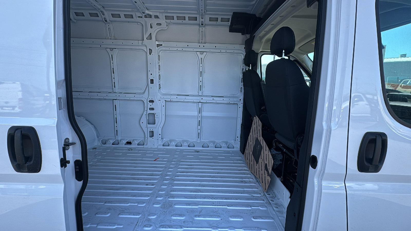 New 2026 RAM ProMaster 2500 w/ Convenience Group image 14