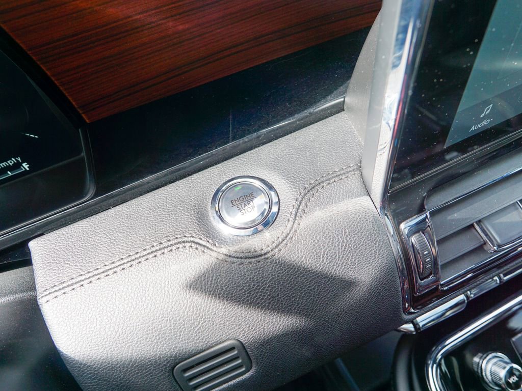 Used 2021 Lincoln Navigator L Reserve w/ Luxury Package image 29