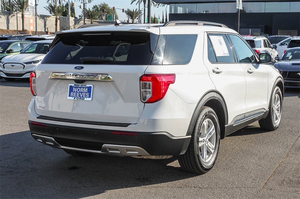 Used 2023 Ford Explorer XLT w/ Equipment Group 202A image 9