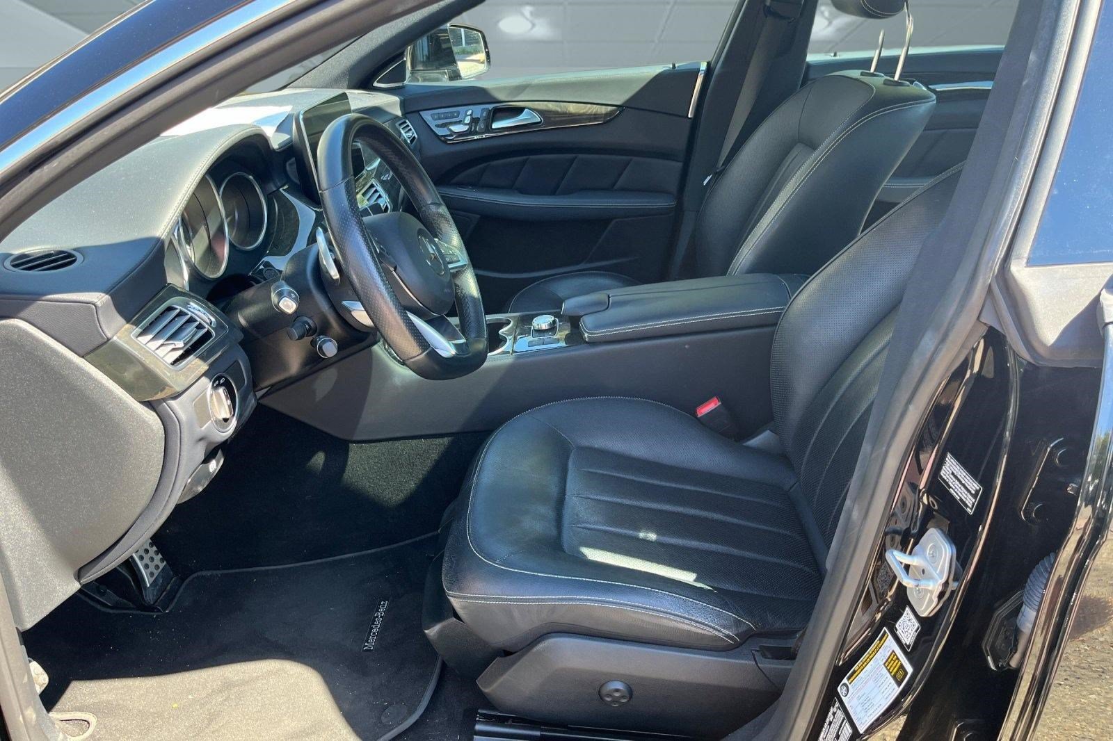Used 2015 Mercedes-Benz CLS 400 image 3
