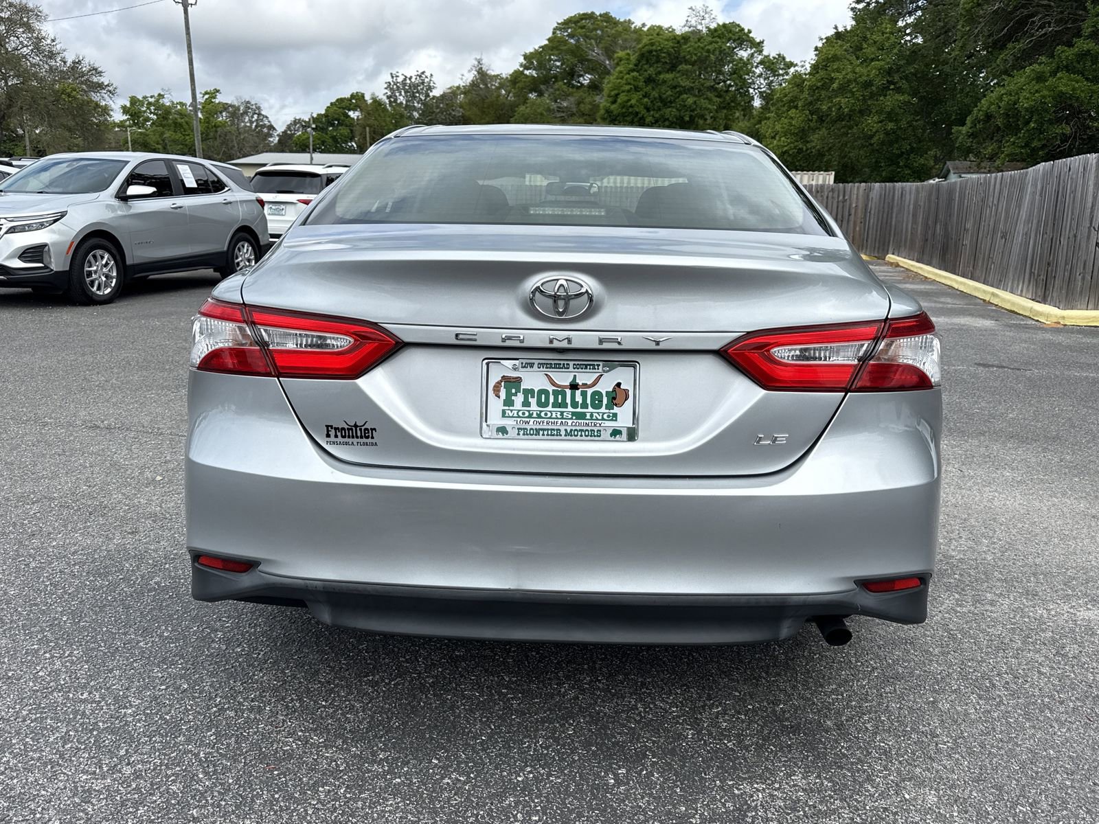 Used 2018 Toyota Camry LE image 4