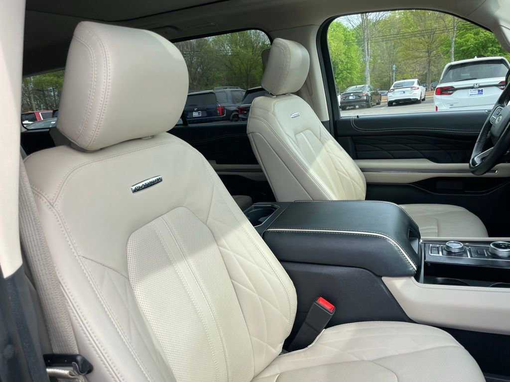 Used 2023 Ford Expedition Platinum image 31
