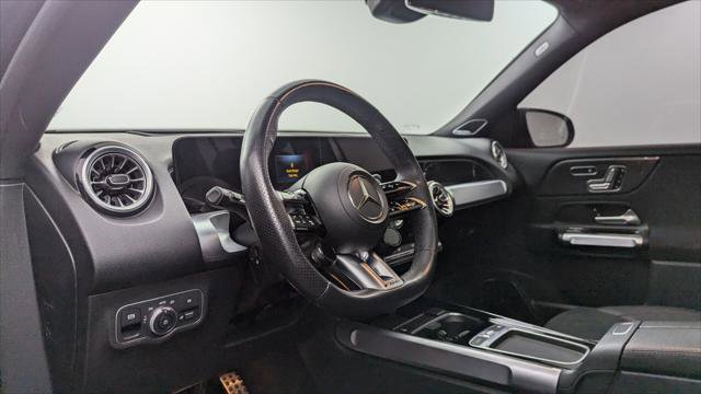 Used 2024 Mercedes-Benz GLB 35 AMG 4MATIC image 24
