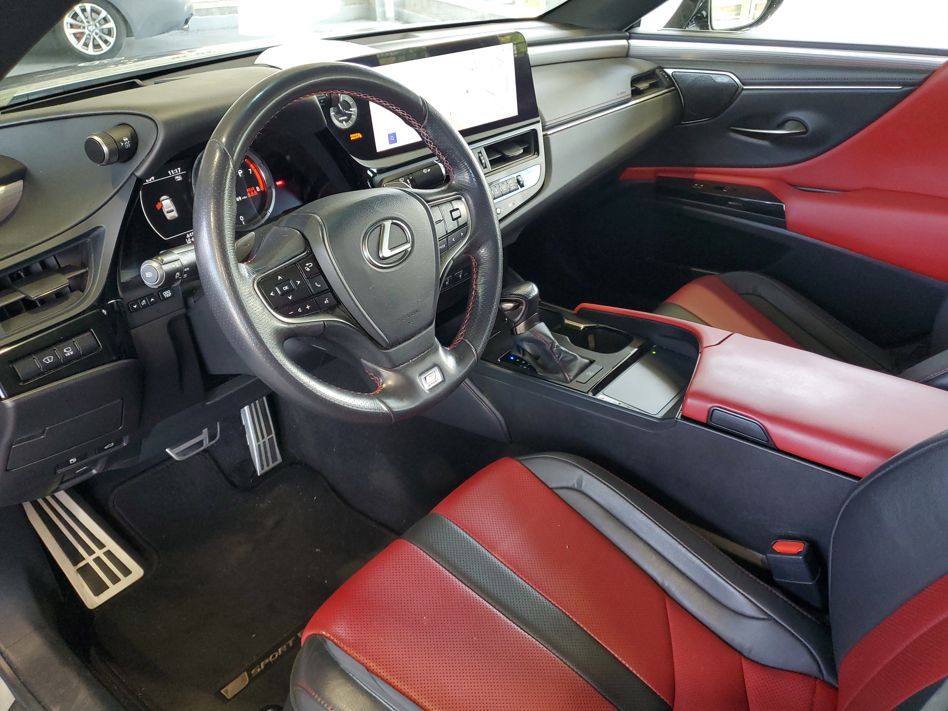 Used 2023 Lexus ES 350 F Sport w/ Accessory Package (Z2) FWD image 17