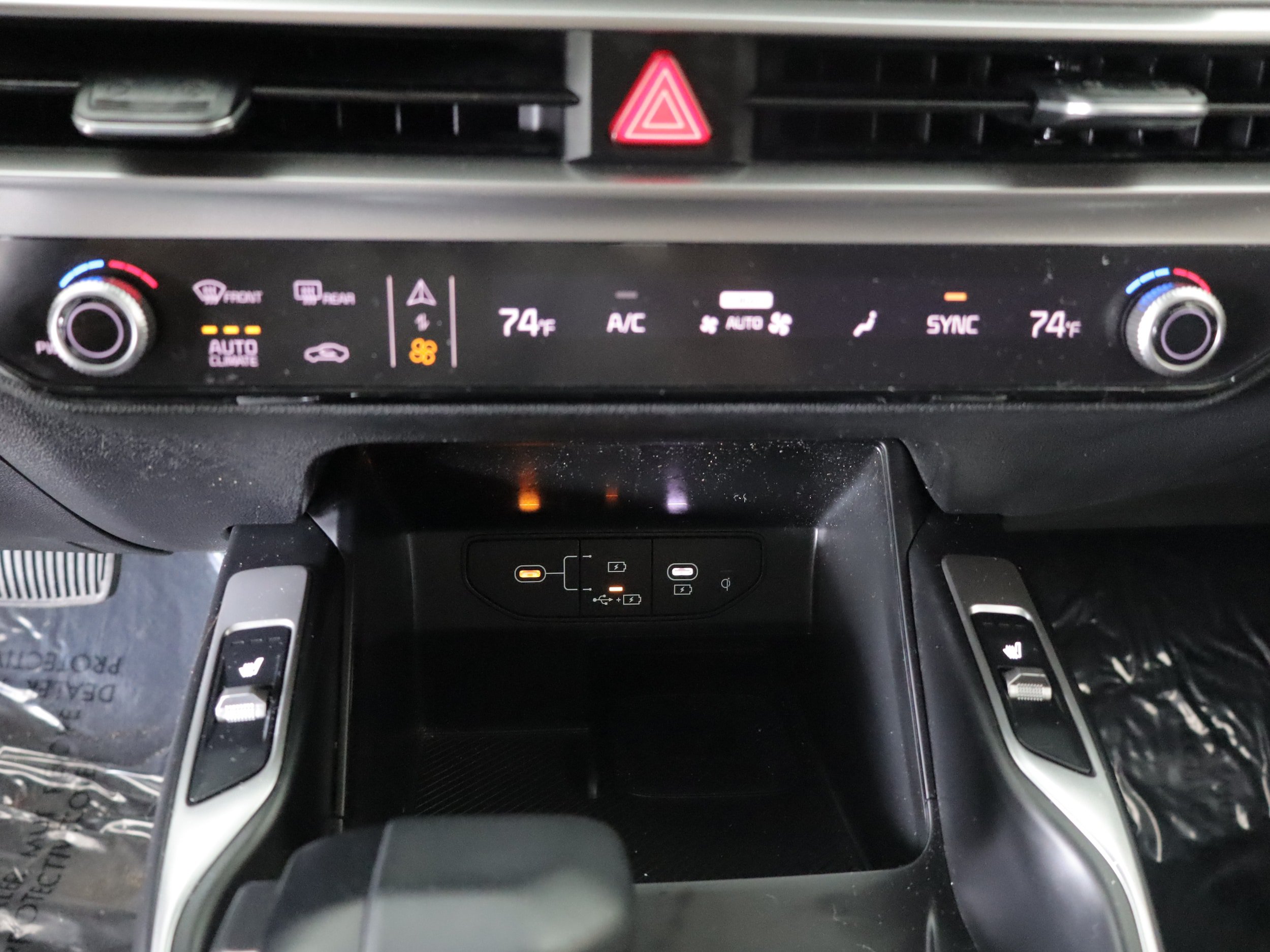 Used 2024 Kia Sorento S w/ Panoramic Sunroof Package AWD/4WD image 17