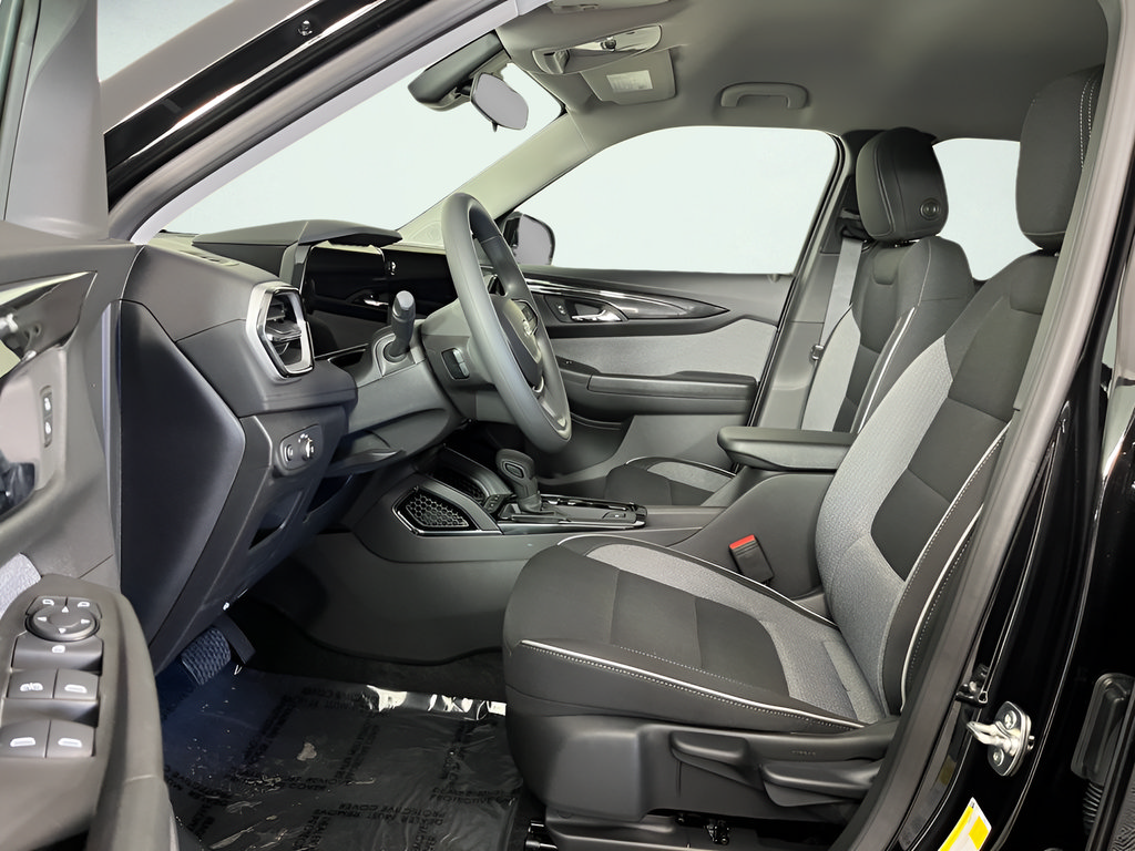 New 2026 Chevrolet TrailBlazer LT w/ Midnight Edition AWD/4WD image 9
