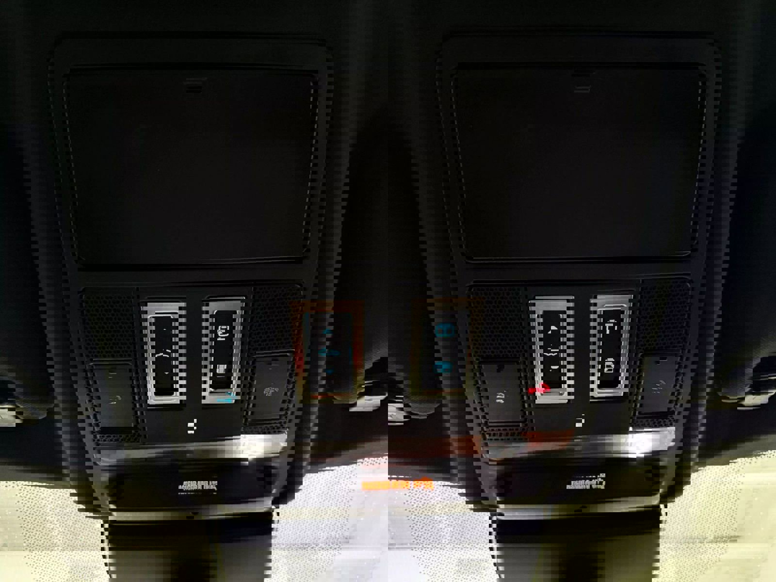 Used 2018 Jaguar XF S image 28