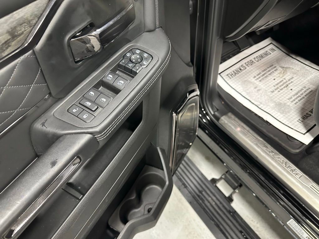 Used 2025 RAM 2500 Limited image 9