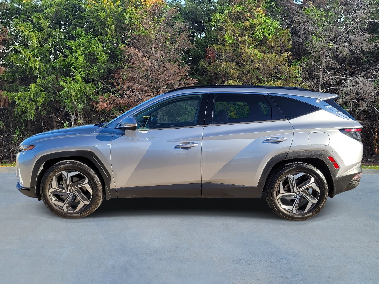 Used 2022 Hyundai Tucson Limited w/ Cargo Package FWD image 22