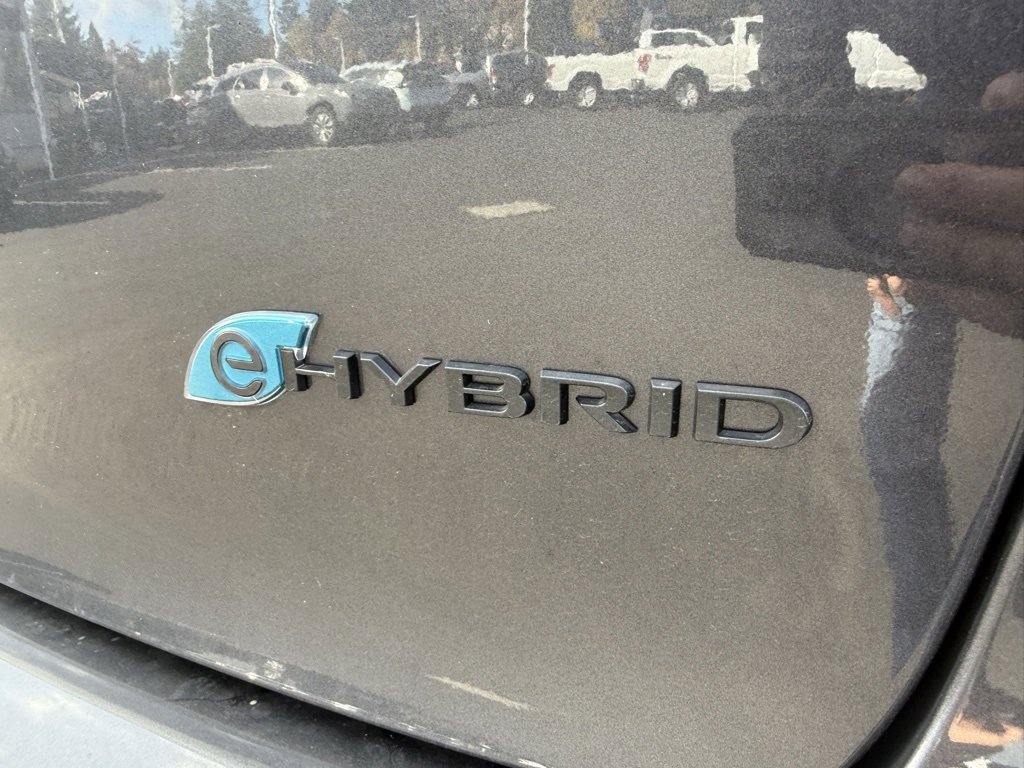 Used 2020 Chrysler Pacifica Limited w/ Advanced Safetytec Group image 16