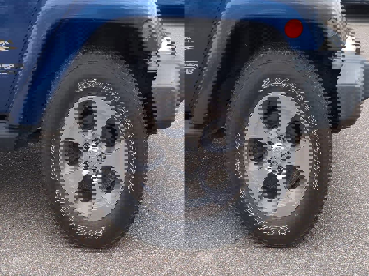 Used 2009 Jeep Wrangler Unlimited Sahara image 14