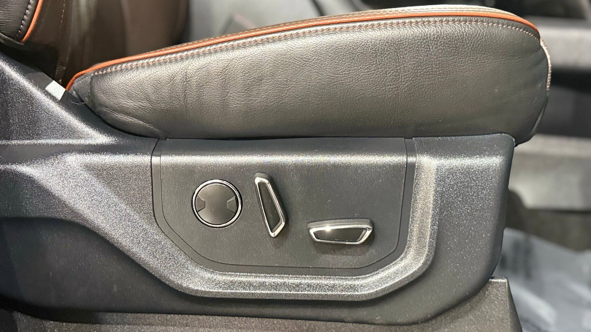 Used 2020 Ford Expedition King Ranch w/ Cargo Package image 59