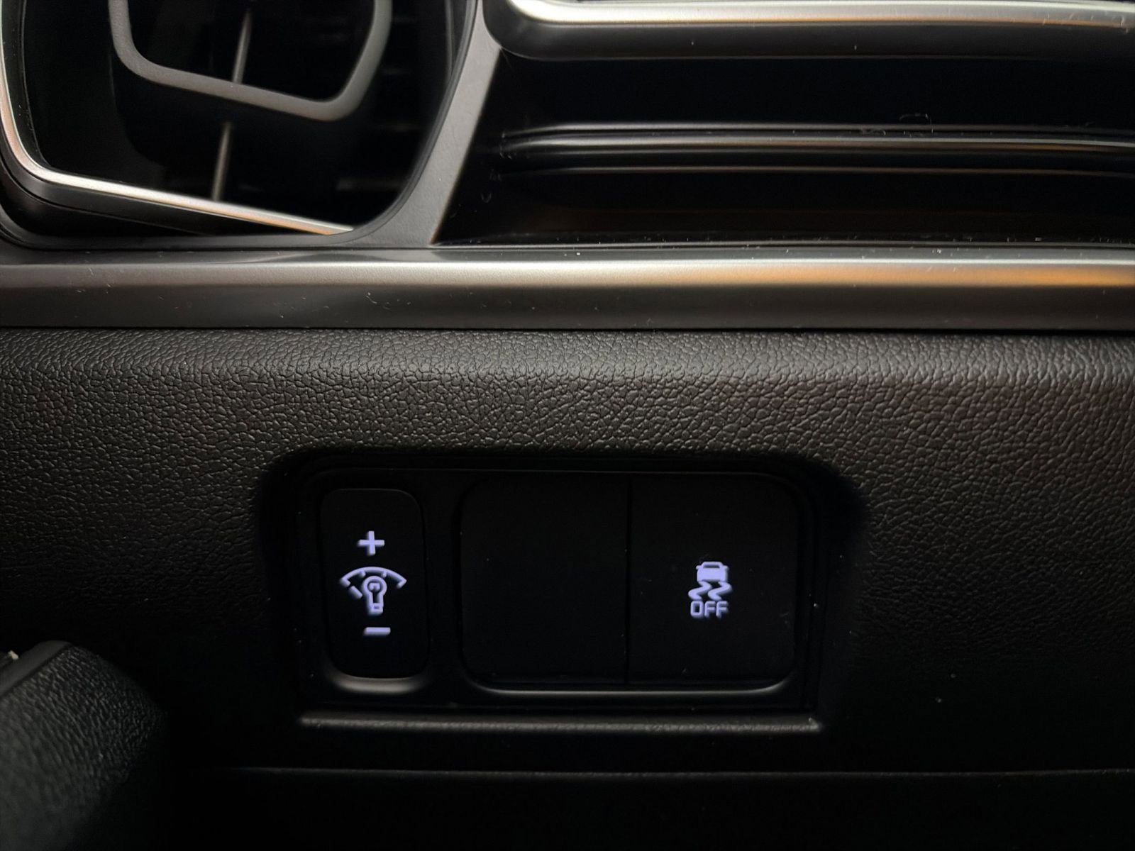 Certified 2024 Kia Sorento S image 33