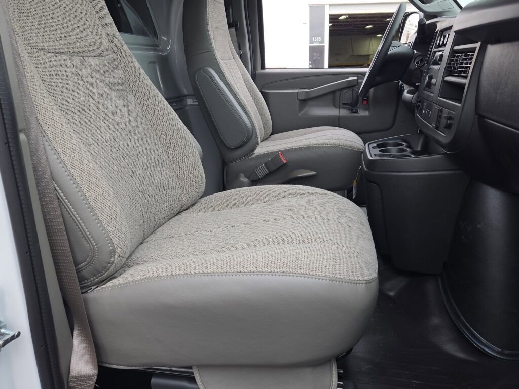 New 2025 Chevrolet Express 2500 w/ Driver Convenience Package image 6