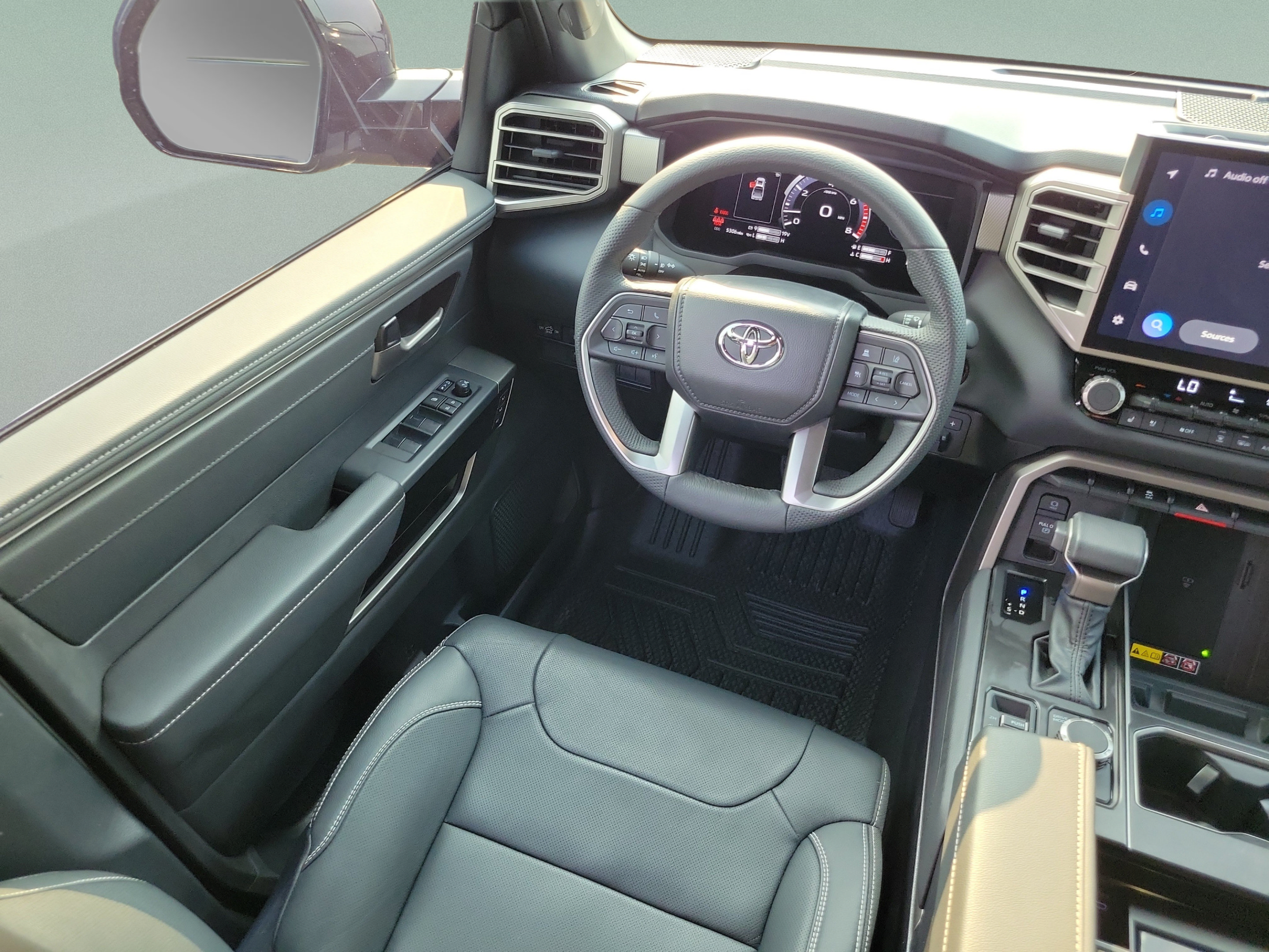 Used 2026 Toyota Tundra Limited w/ Power Package AWD/4WD image 12