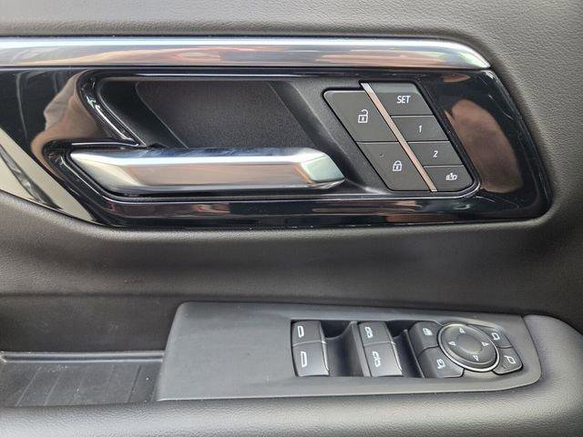 Used 2025 Chevrolet Tahoe High Country image 19