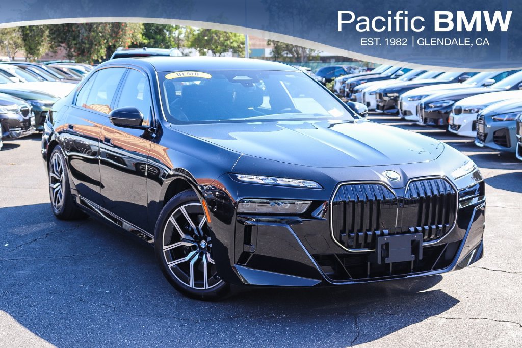 Used 2026 BMW i7 eDrive50 w/ Executive Package
