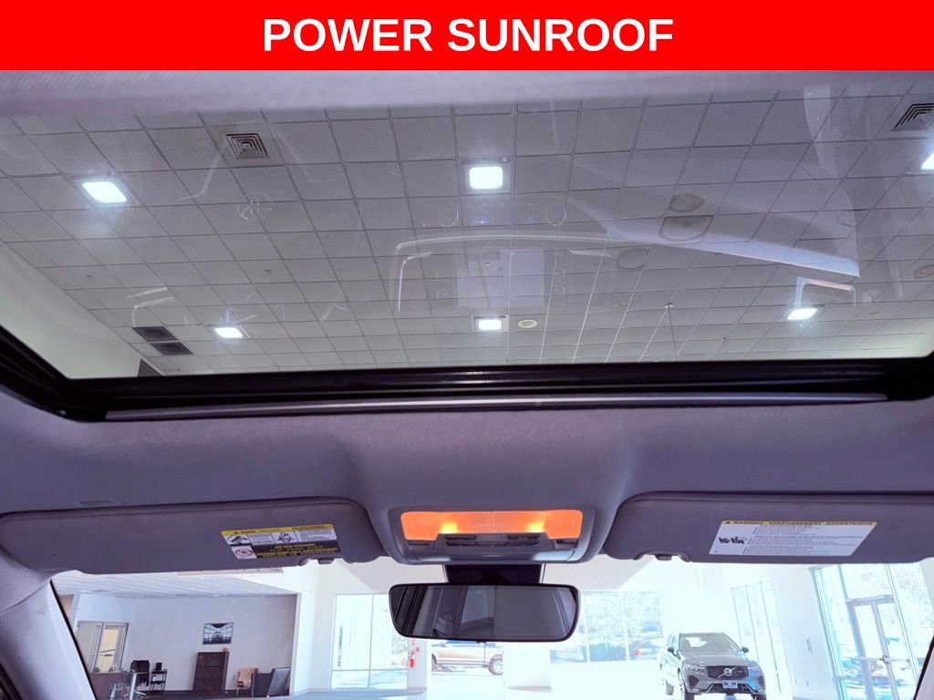 Used 2018 Toyota Highlander XLE image 12