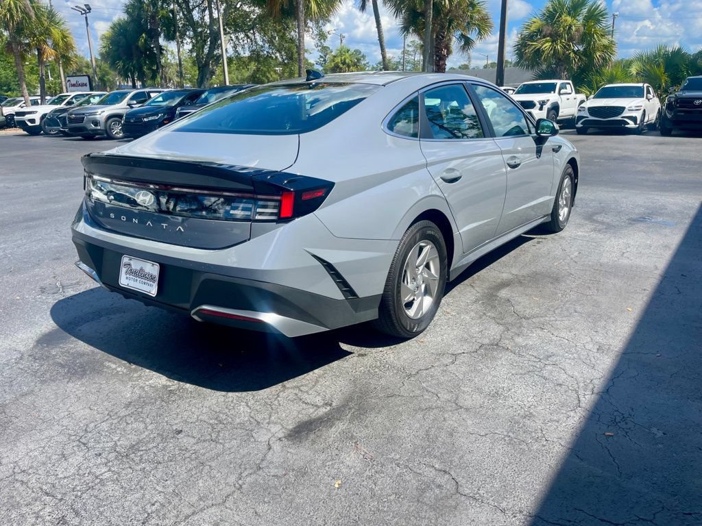 Used 2025 Hyundai Sonata SE FWD image 9