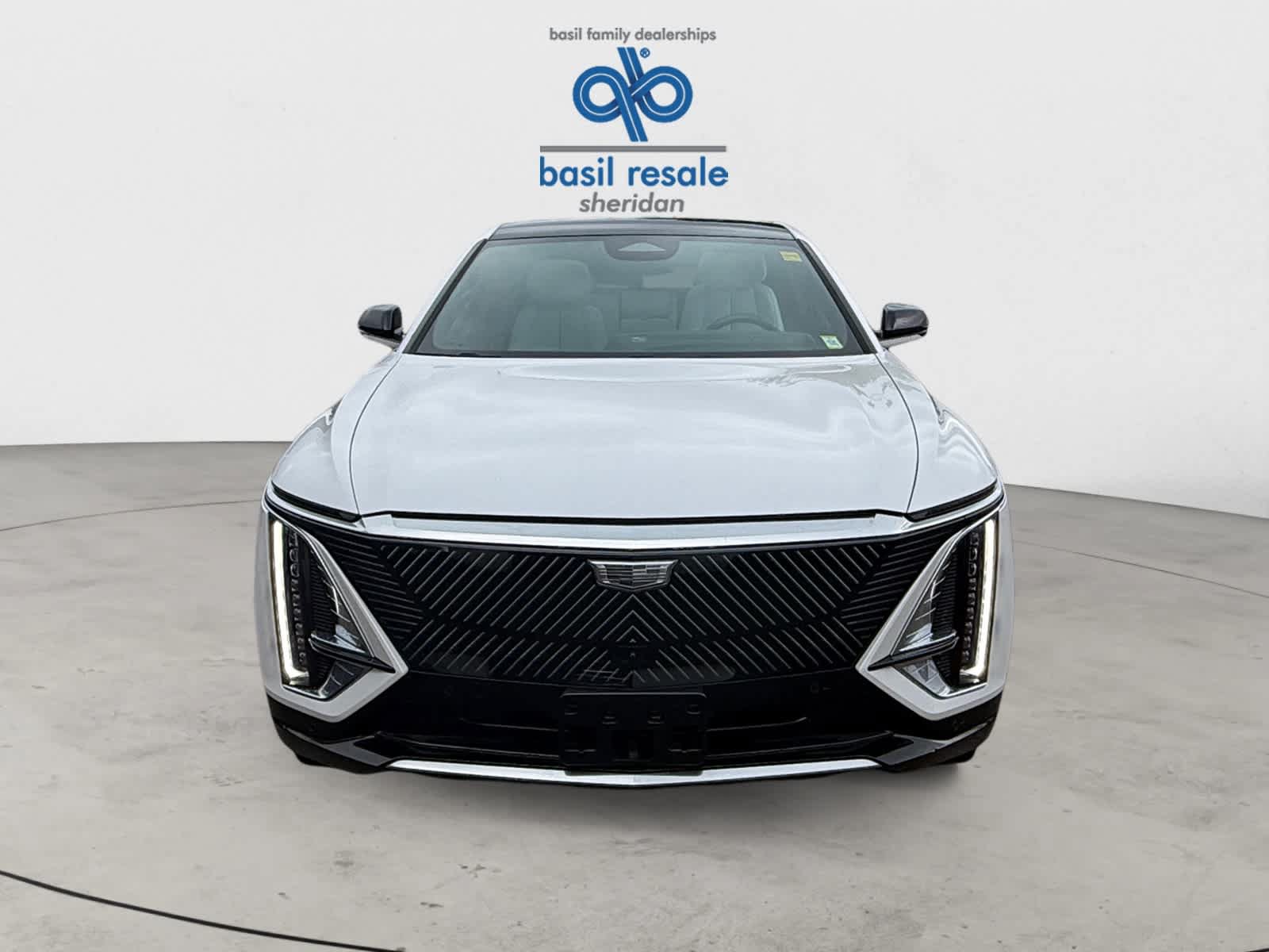 Used 2024 Cadillac Lyriq Luxury w/ LPO, Floor Liner Package AWD/4WD image 9