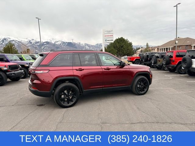 New 2026 Jeep Grand Cherokee Laredo image 2