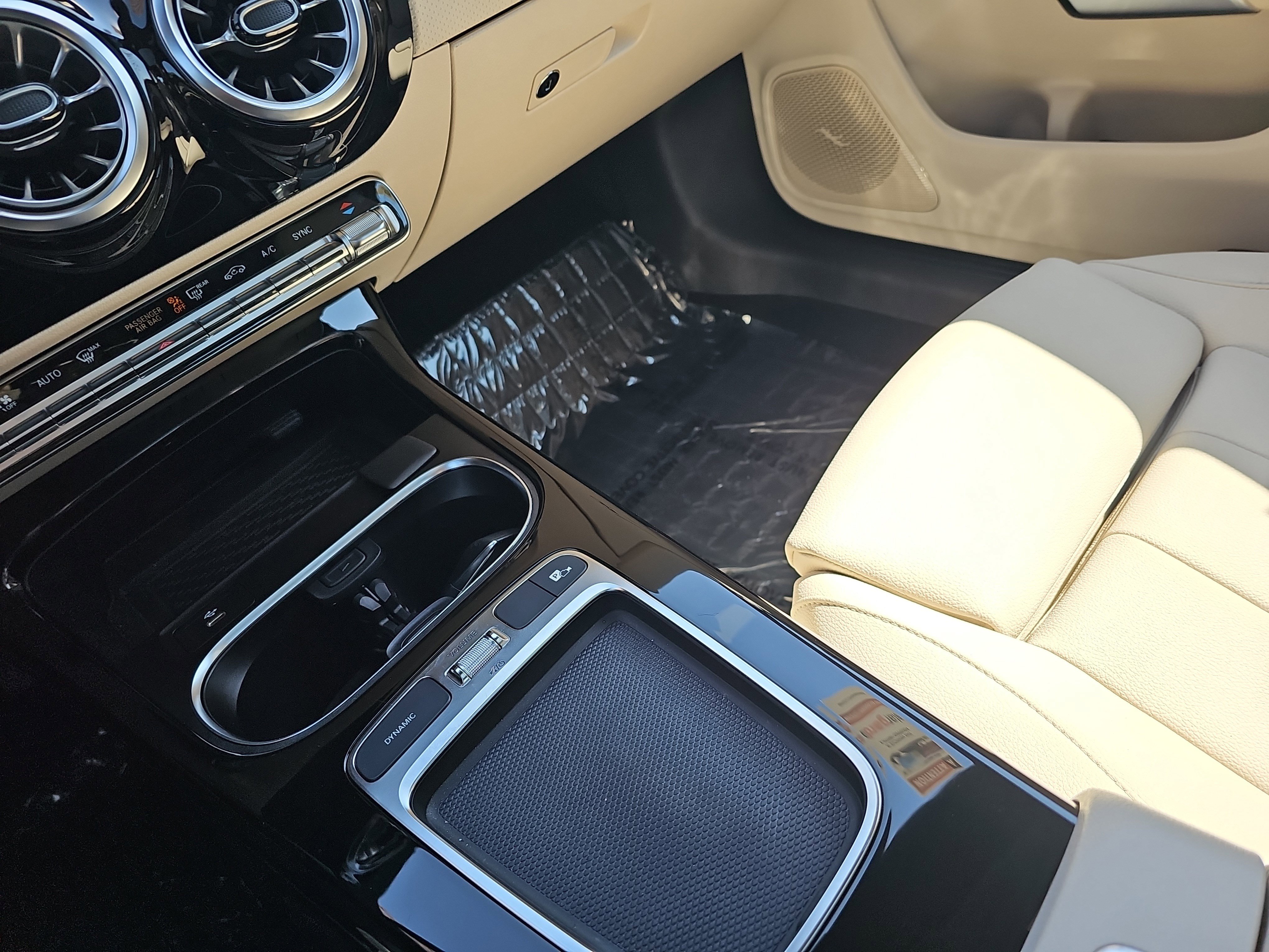 Certified 2026 Mercedes-Benz CLA 250 4MATIC image 26