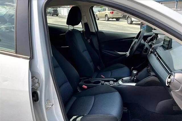 Used 2020 Toyota Yaris LE FWD image 7