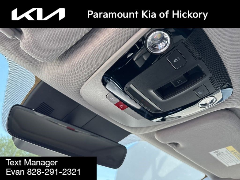 Used 2025 Kia Sorento SX FWD image 31