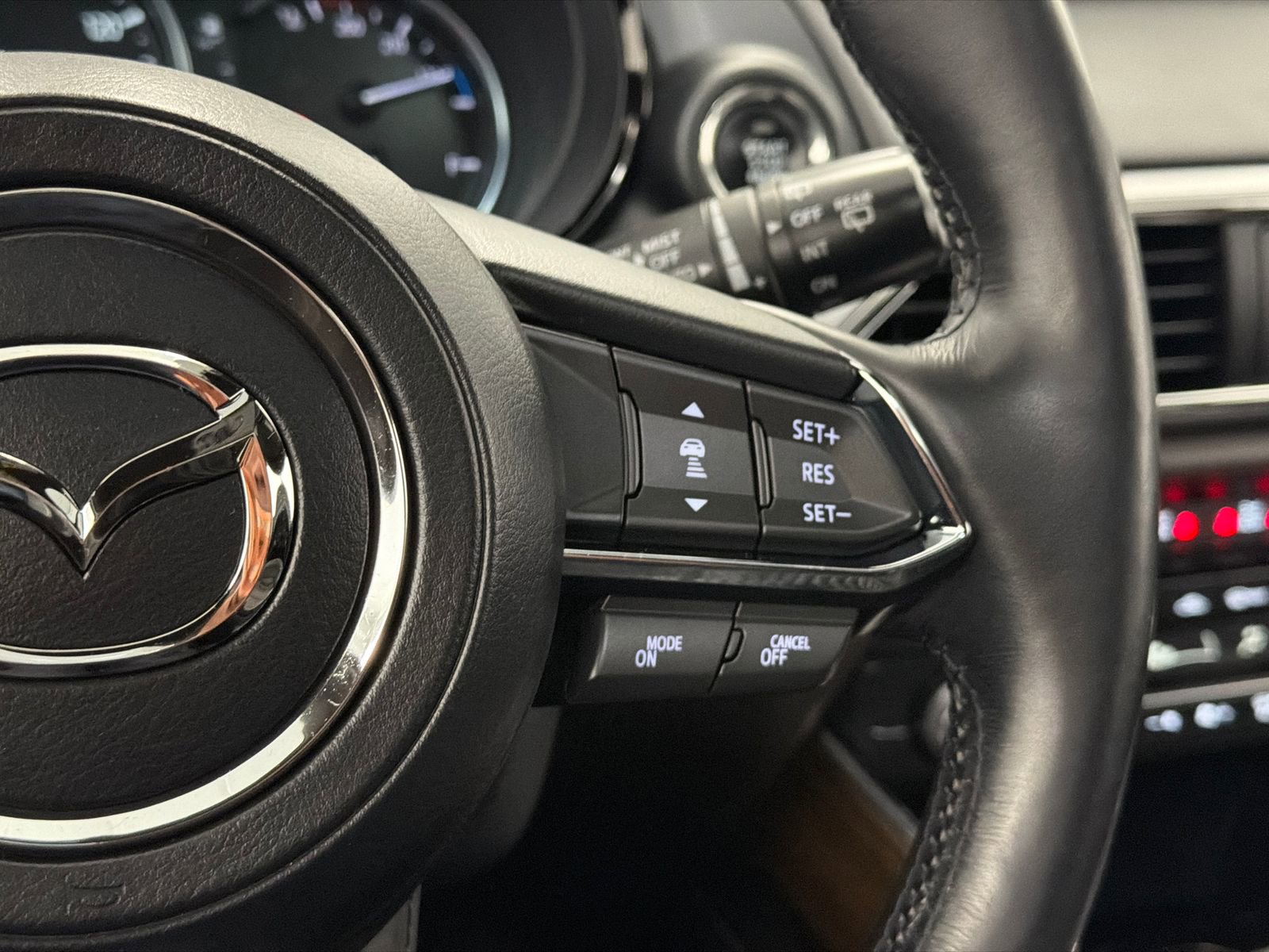 Used 2020 MAZDA CX-9 Signature image 23