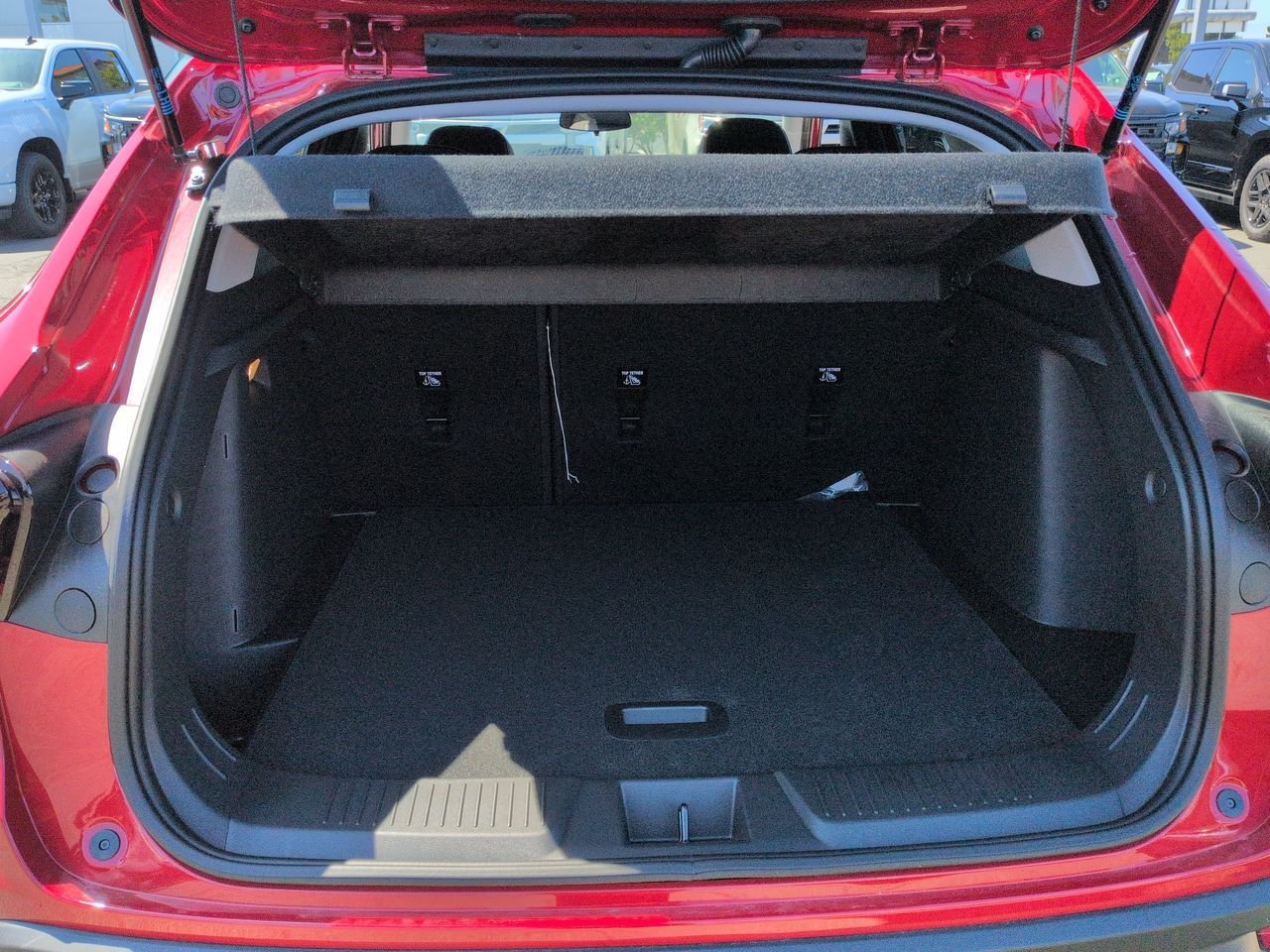 New 2026 Chevrolet Trax LT w/ Driver Confidence Package FWD image 27
