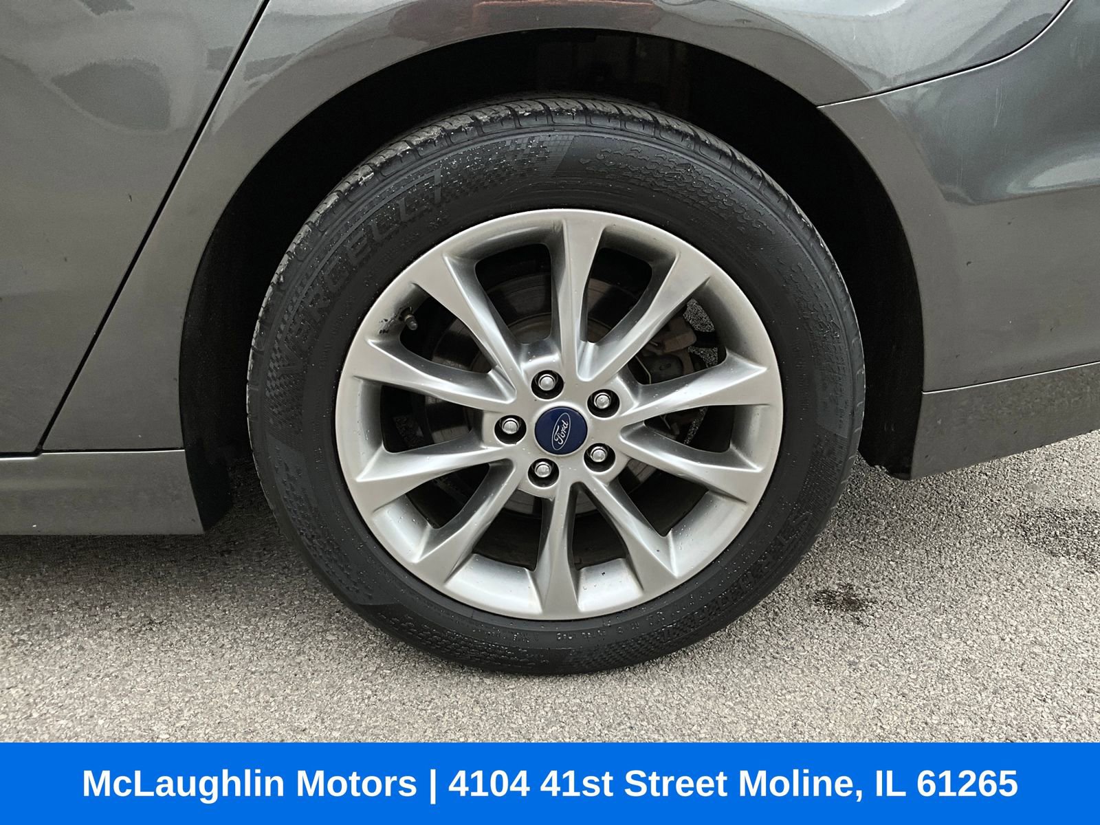 Used 2017 Ford Fusion SE w/ Fusion SE Technology Package FWD image 15