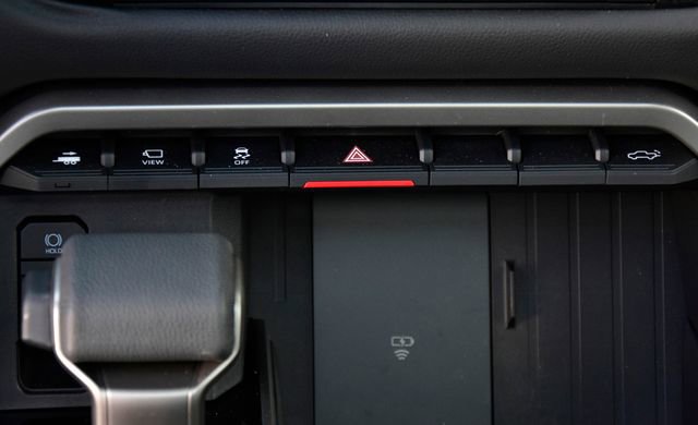 Used 2025 Toyota Tundra Limited image 24