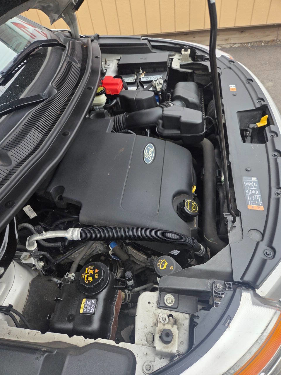 Used 2015 Ford Explorer Limited image 26