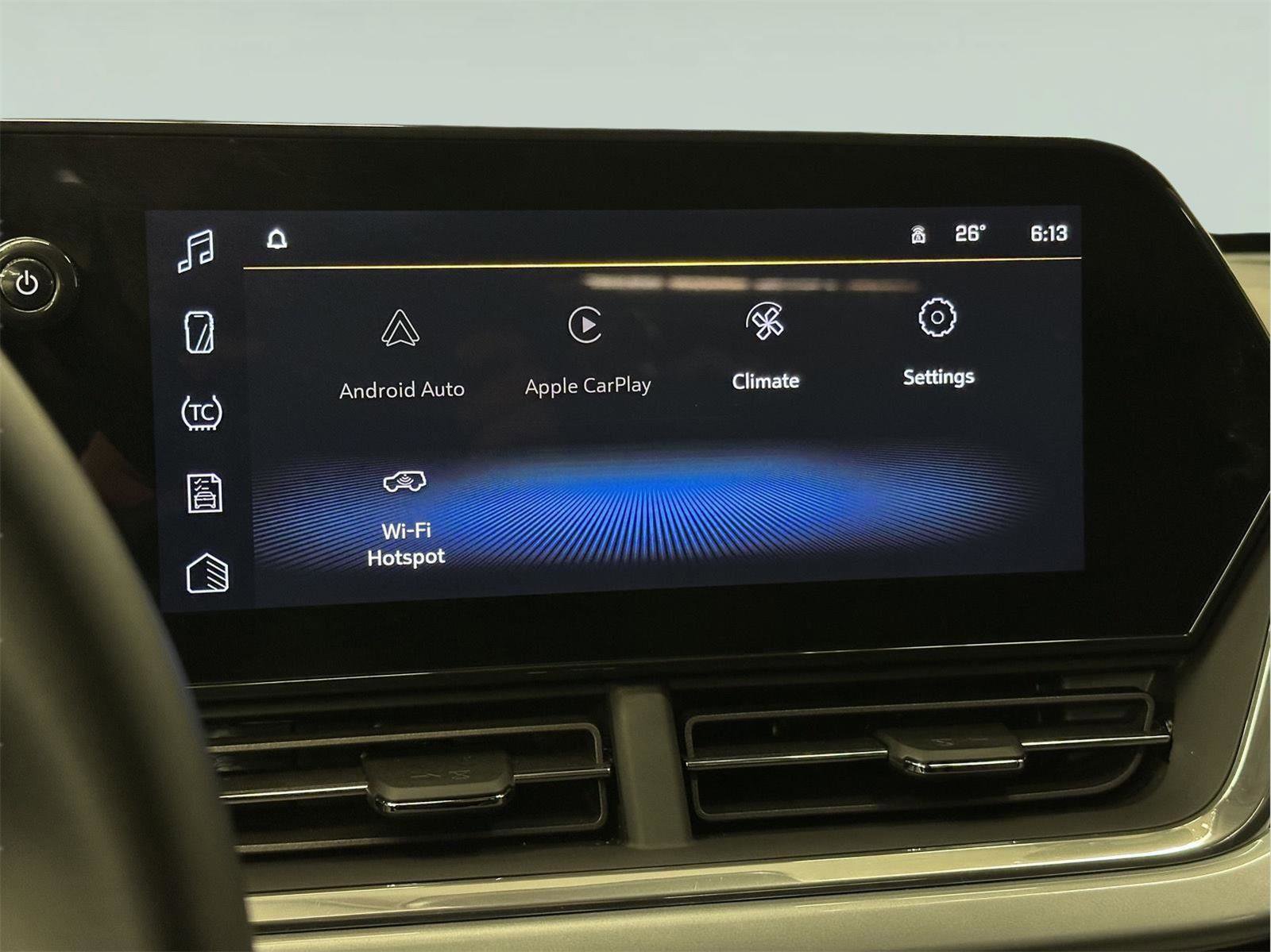 Certified 2024 Chevrolet Trax LT w/ Driver Confidence Package image 32