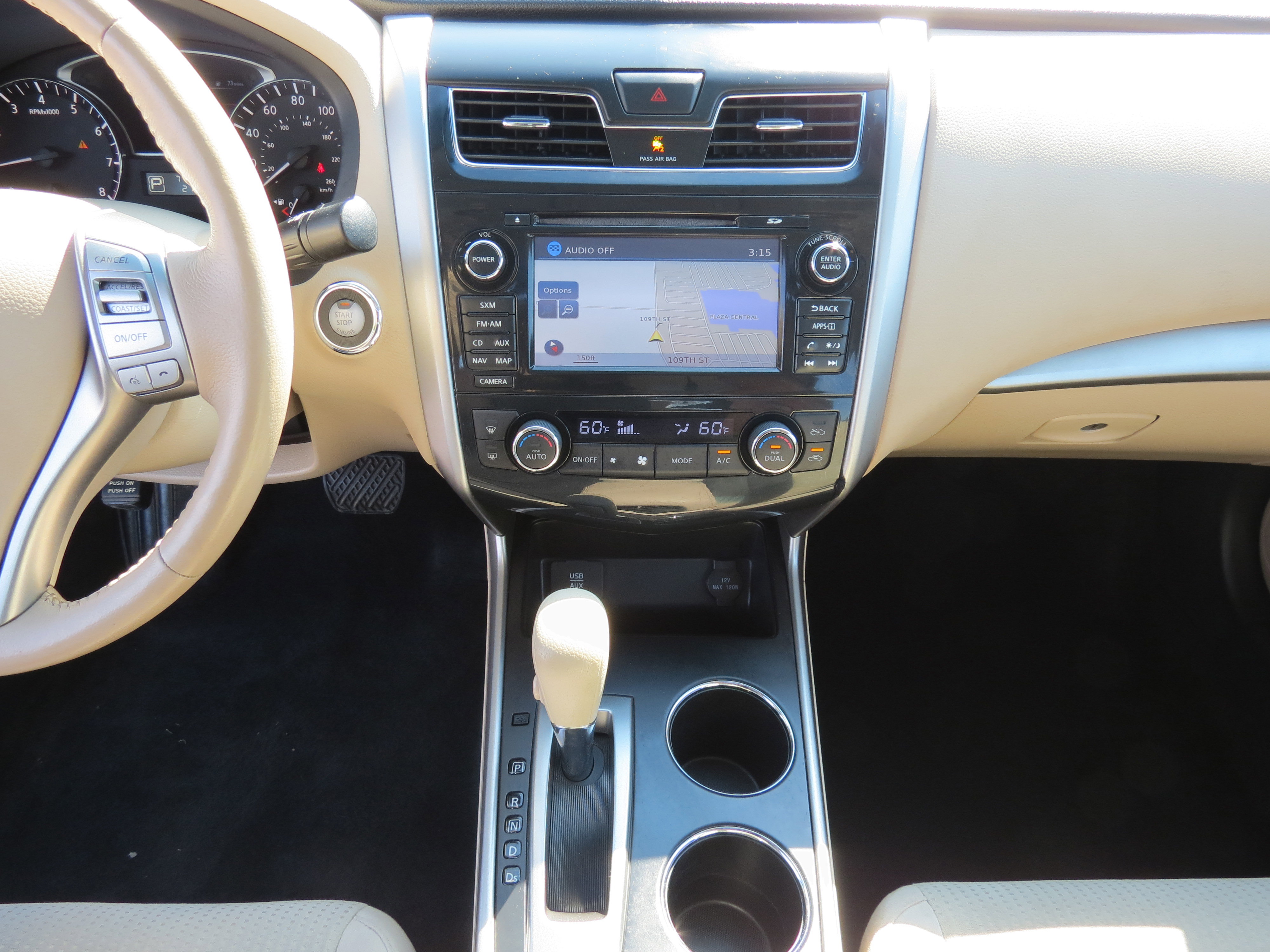 Used 2015 Nissan Altima 2.5 SV w/ Convenience Package image 18