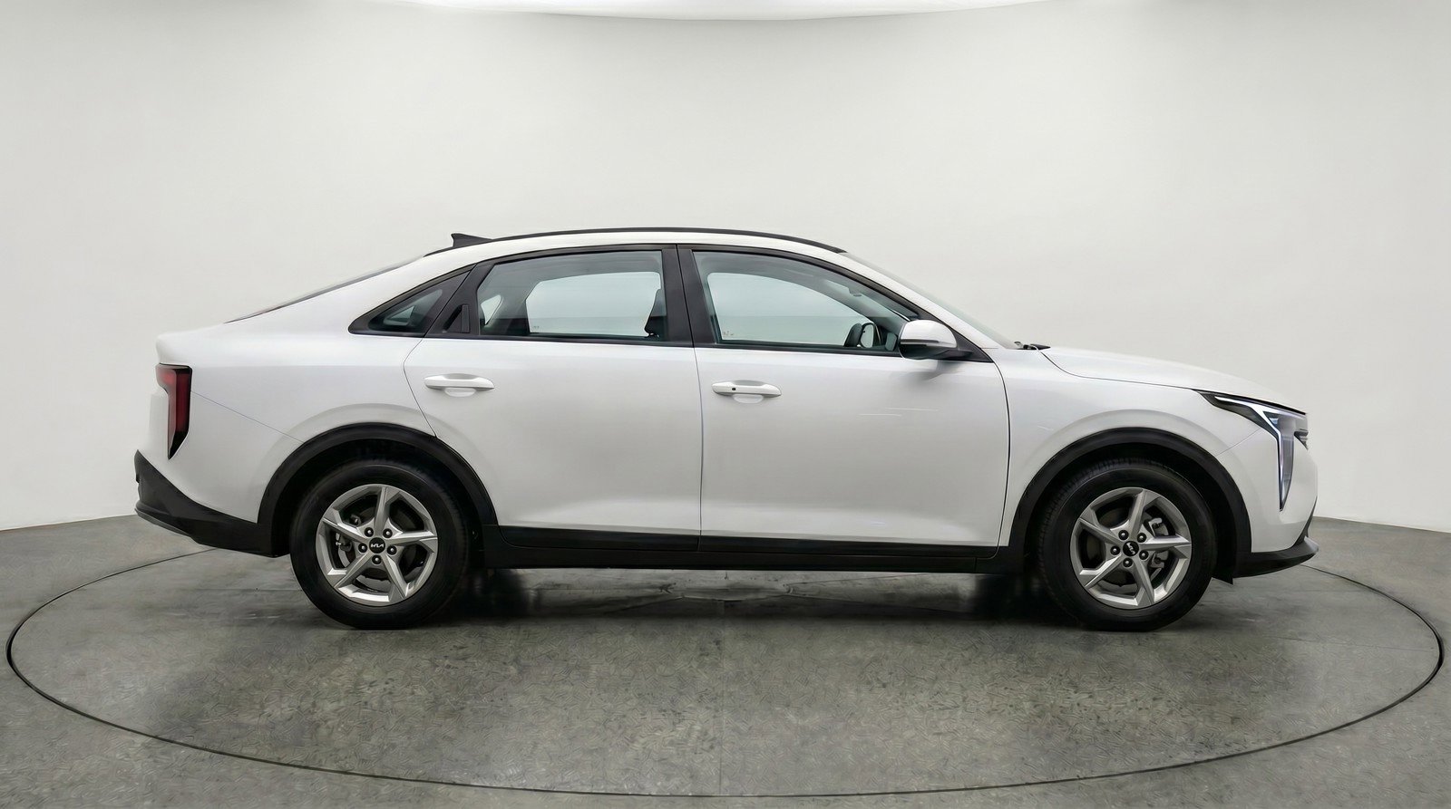 Used 2025 Kia K4 LXS FWD image 11