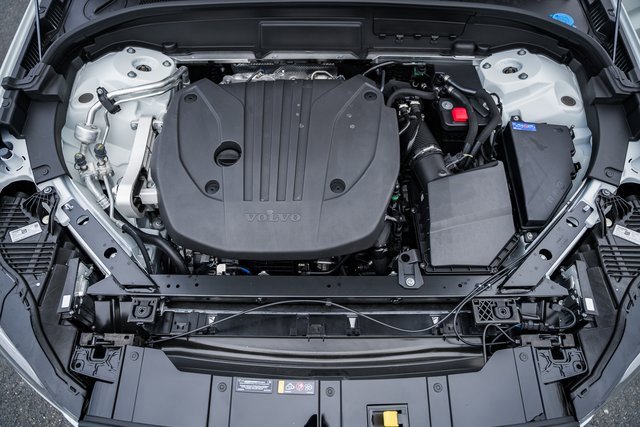 New 2026 Volvo XC60 B5 Plus w/ Protection Package Premier image 19