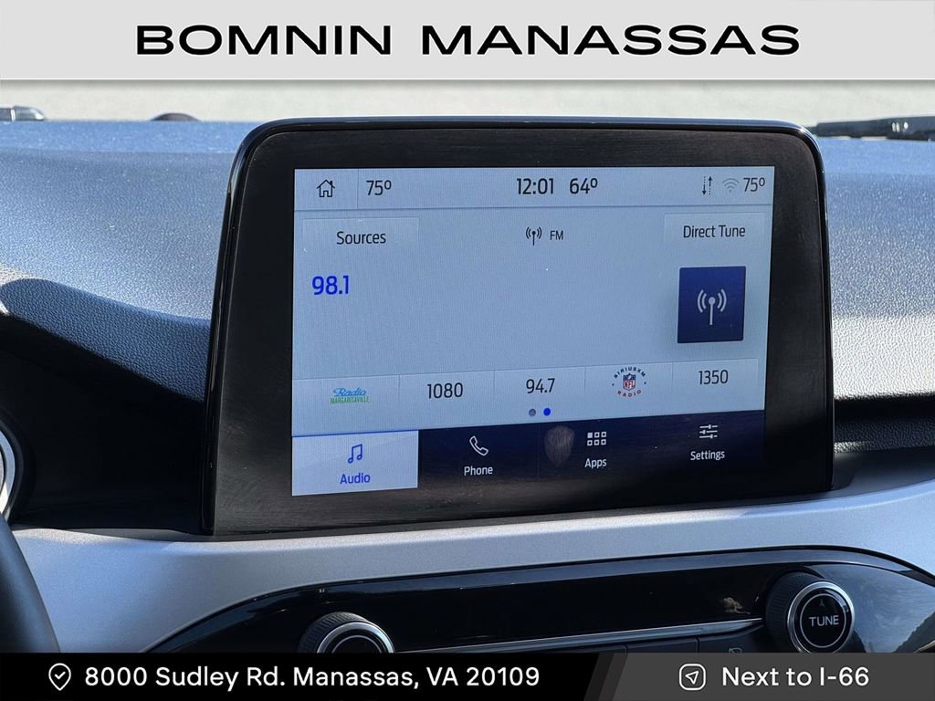 Used 2022 Ford Escape SE w/ SE Sport Appearance Package image 18