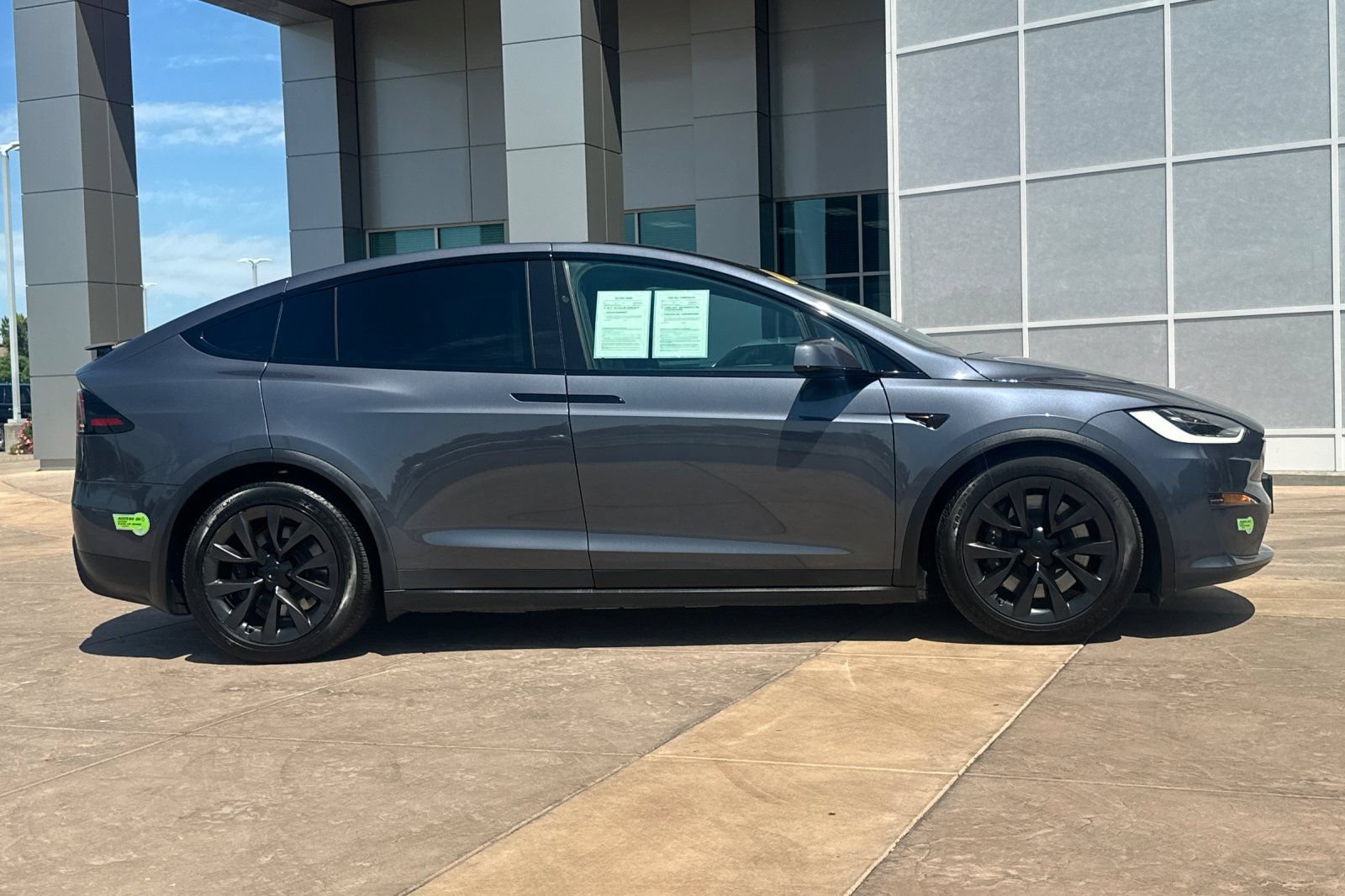 Used 2022 Tesla Model X Plaid AWD/4WD video 3